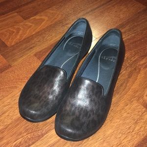 Leopard/Cheetah Dansko Flats/ Short Clogs